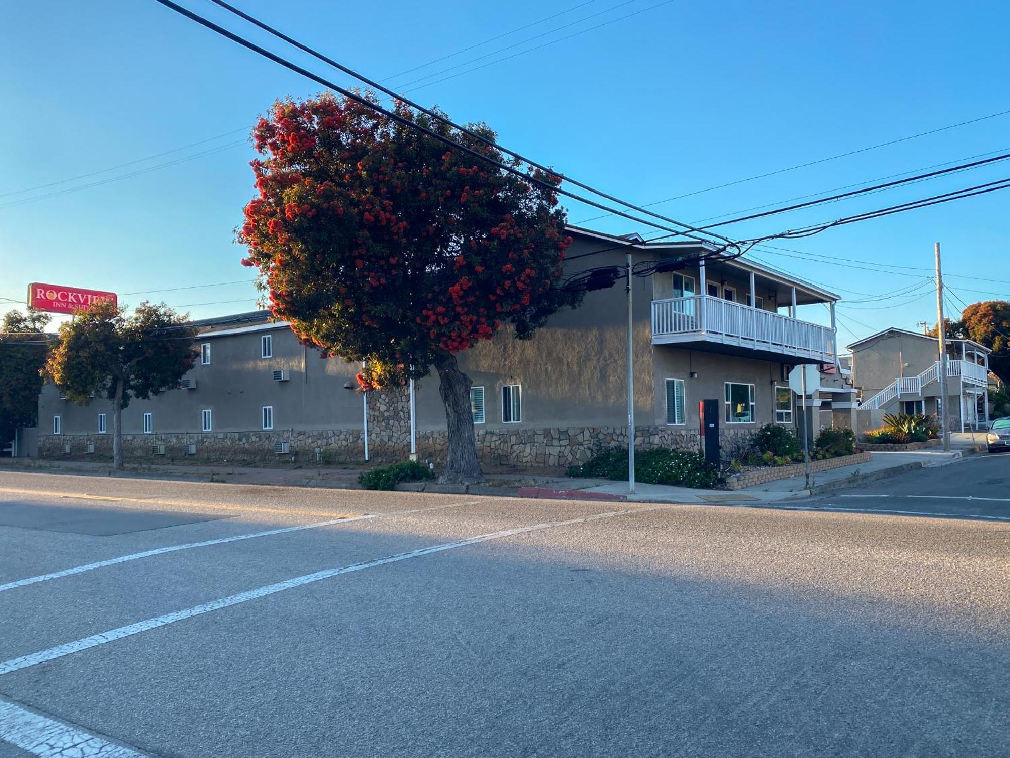 Rockview Inn And Suites Morro Bay Exterior photo